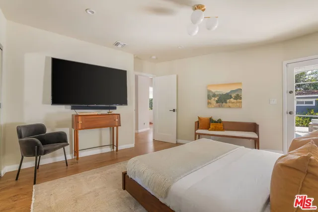 $12,500 | 11349 Canton Drive, Studio City, CA 91604