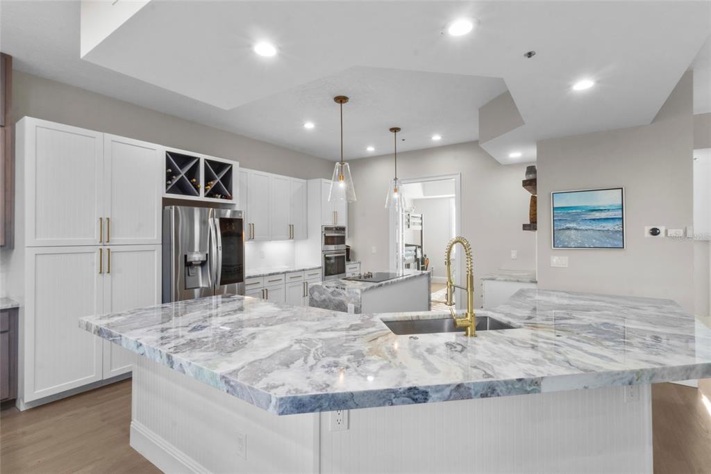 515 Forest Way Longboat Key, FL 34228 - Photo 13 of 53