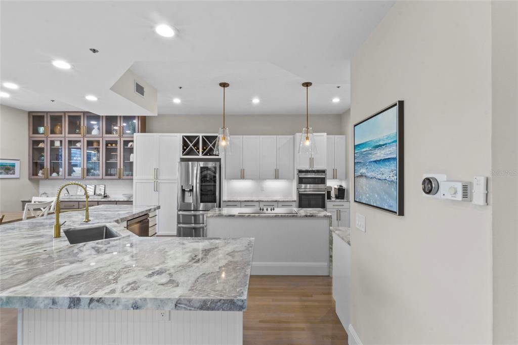 515 Forest Way Longboat Key, FL 34228 - Photo 14 of 53