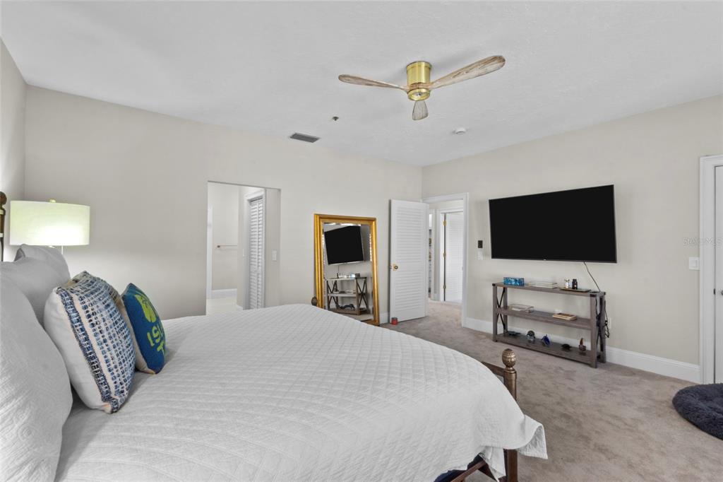 515 Forest Way Longboat Key, FL 34228 - Photo 21 of 53