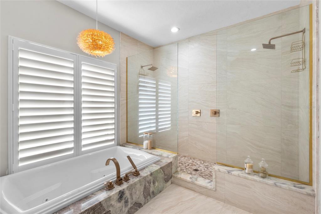 515 Forest Way Longboat Key, FL 34228 - Photo 24 of 53