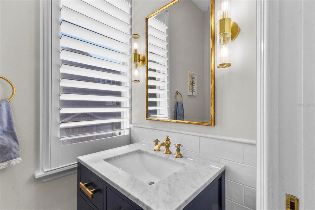 515 Forest Way Longboat Key, FL 34228 - Photo 29 of 53