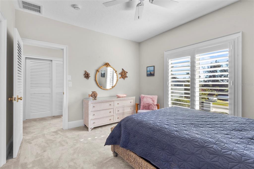 515 Forest Way Longboat Key, FL 34228 - Photo 33 of 53