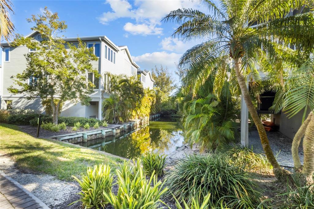 515 Forest Way Longboat Key, FL 34228 - Photo 40 of 53