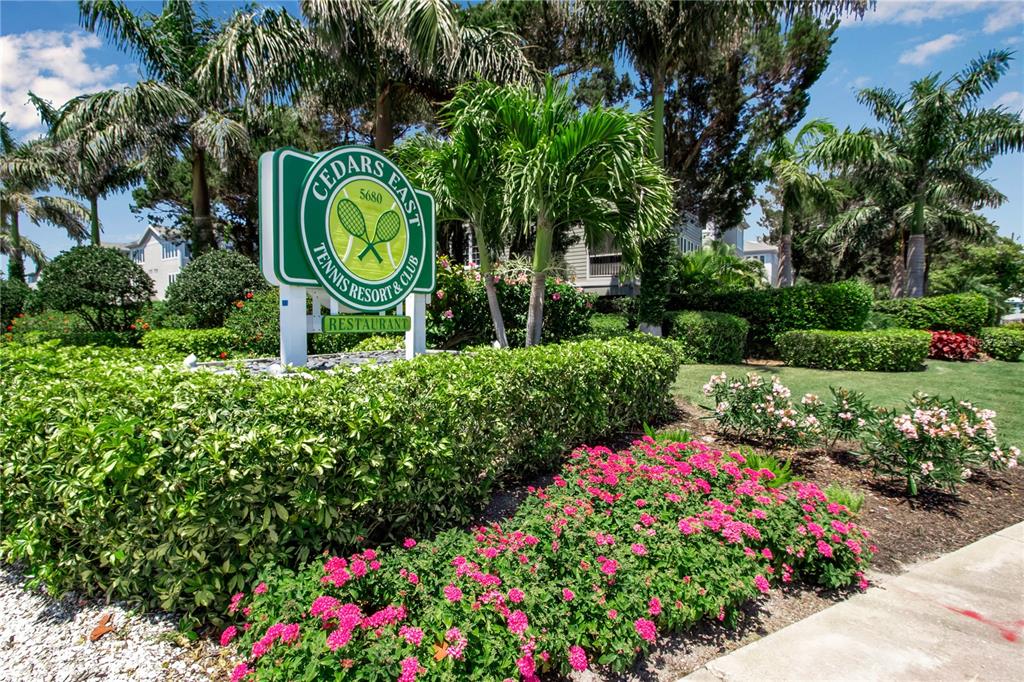515 Forest Way Longboat Key, FL 34228 - Photo 46 of 53