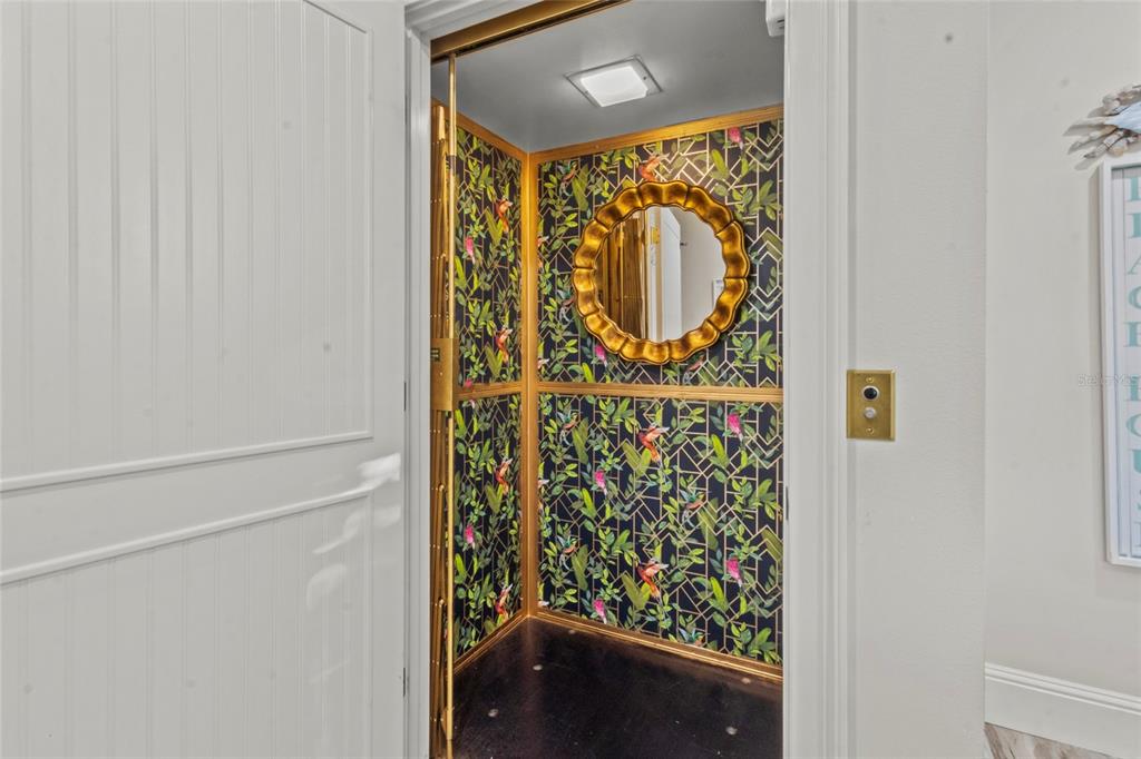 515 Forest Way Longboat Key, FL 34228 - Photo 5 of 53