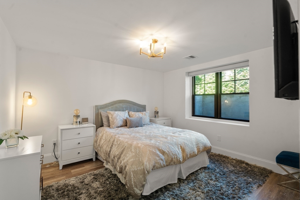 7 Massasoit Road Wellesley, MA 02481 - Photo 36 of 42
