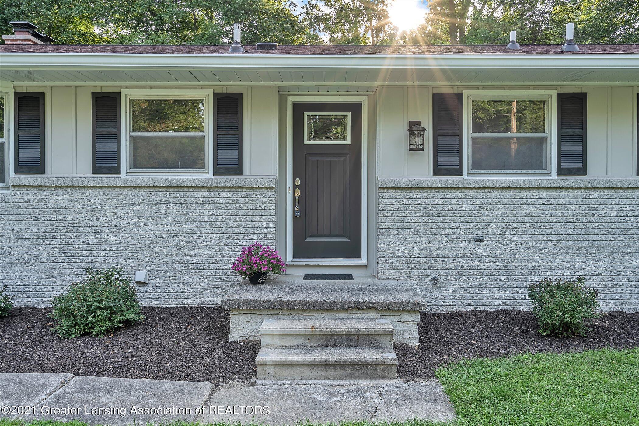 1759 Tupelo Trail Holt, MI 48842 - Photo 5 of 35 05-1759-Tupelo-Trail-WindowStill-Real-Es