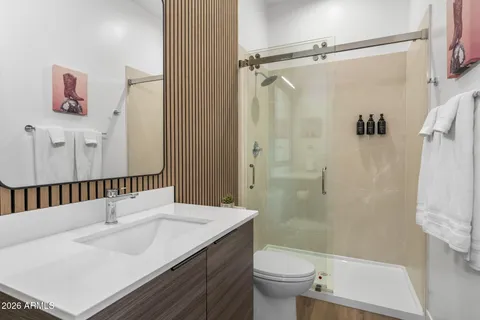$875,000 | 4220 North 32nd Street, Unit 32, Phoenix, AZ 85016