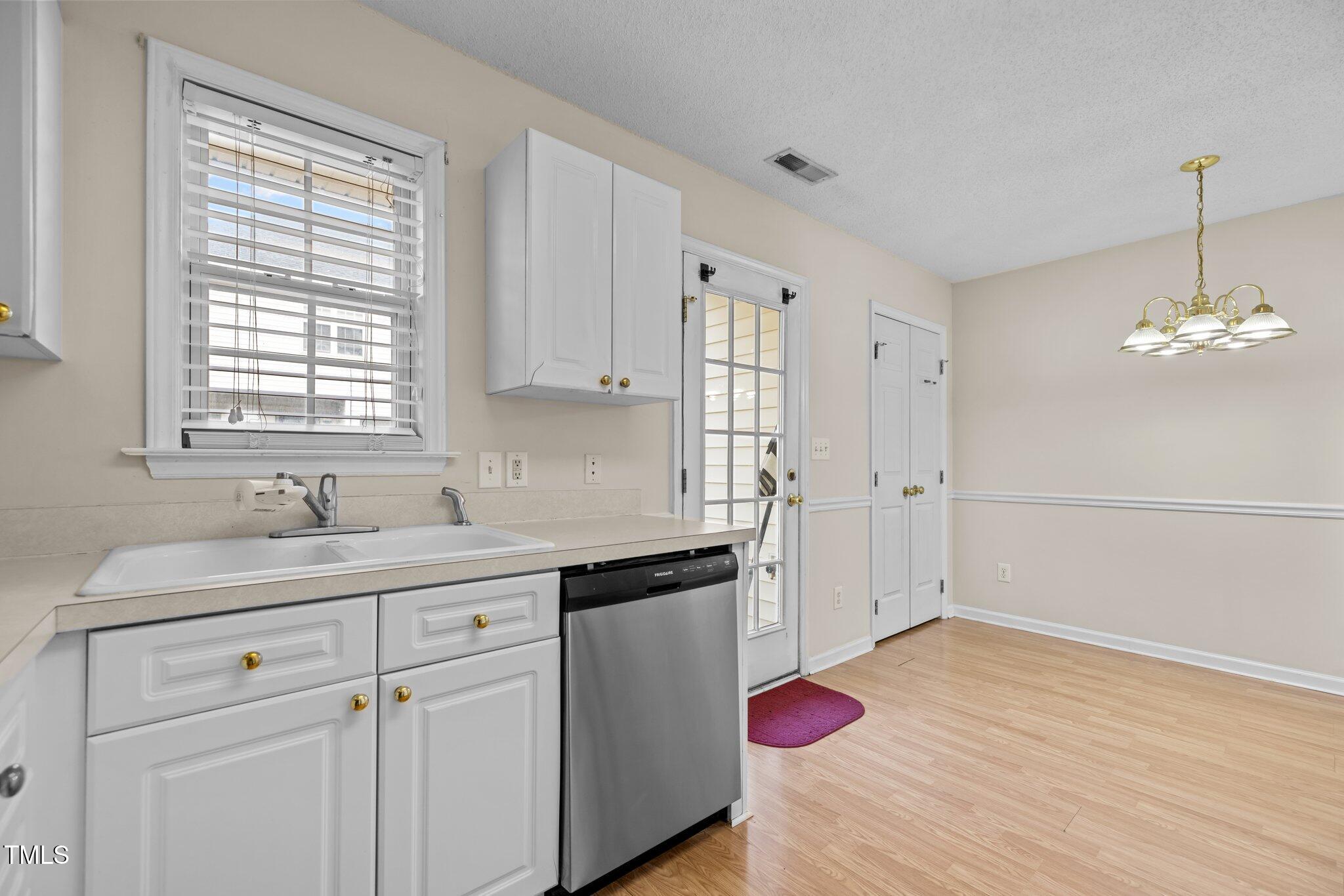 2321 Turtle Point Drive Raleigh, NC 27604 - Photo 18 of 44 15-web-or-mls-5Z8A9835