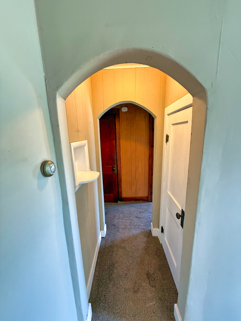 426 South Locust Street Flora, IL 62839 - Photo 24 of 58 a view of front door with a hallway