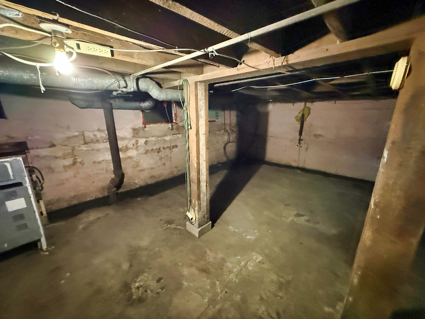 426 South Locust Street Flora, IL 62839 - Photo 44 of 58 a view of a room with an empty space