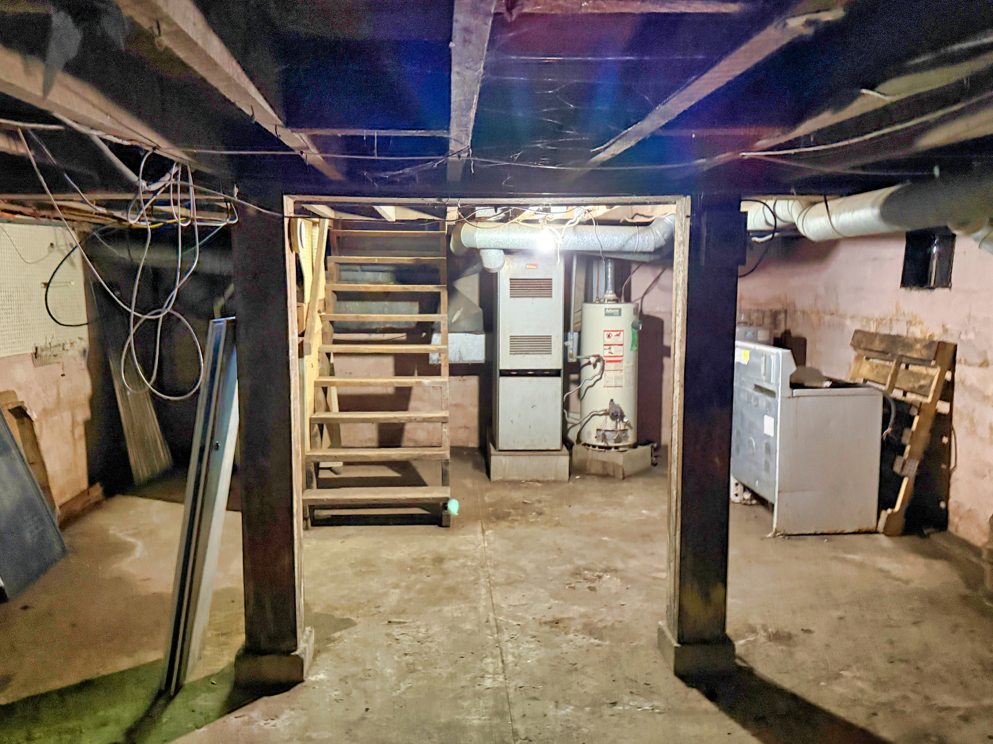 426 South Locust Street Flora, IL 62839 - Photo 46 of 58 a view of a room with gym equipment