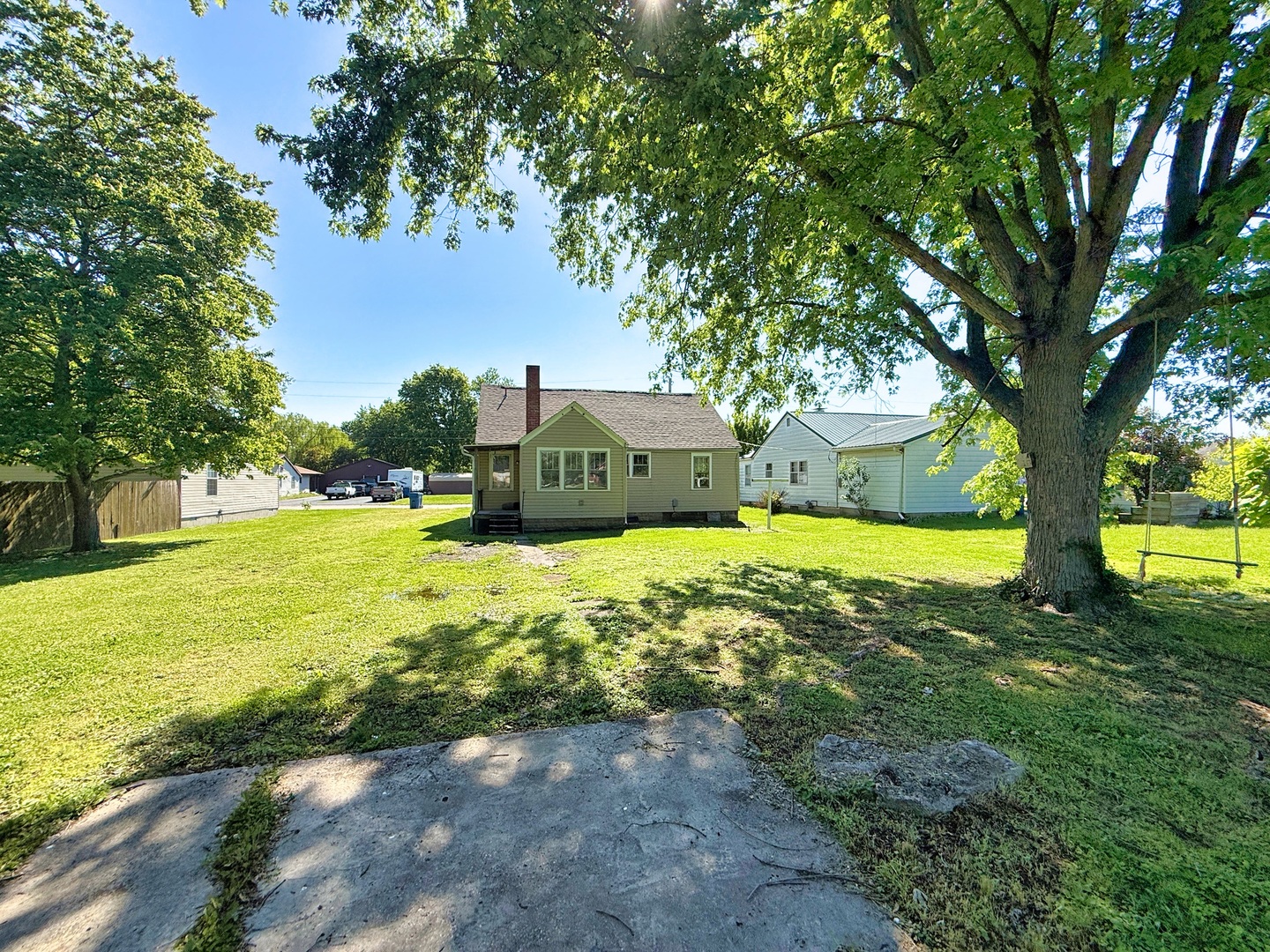 426 South Locust Street Flora, IL 62839 - Photo 51 of 58 a view of a house with a yard