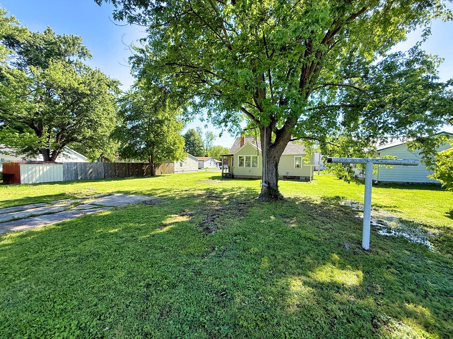 426 South Locust Street Flora, IL 62839 - Photo 53 of 58 a view of swimming pool with trees