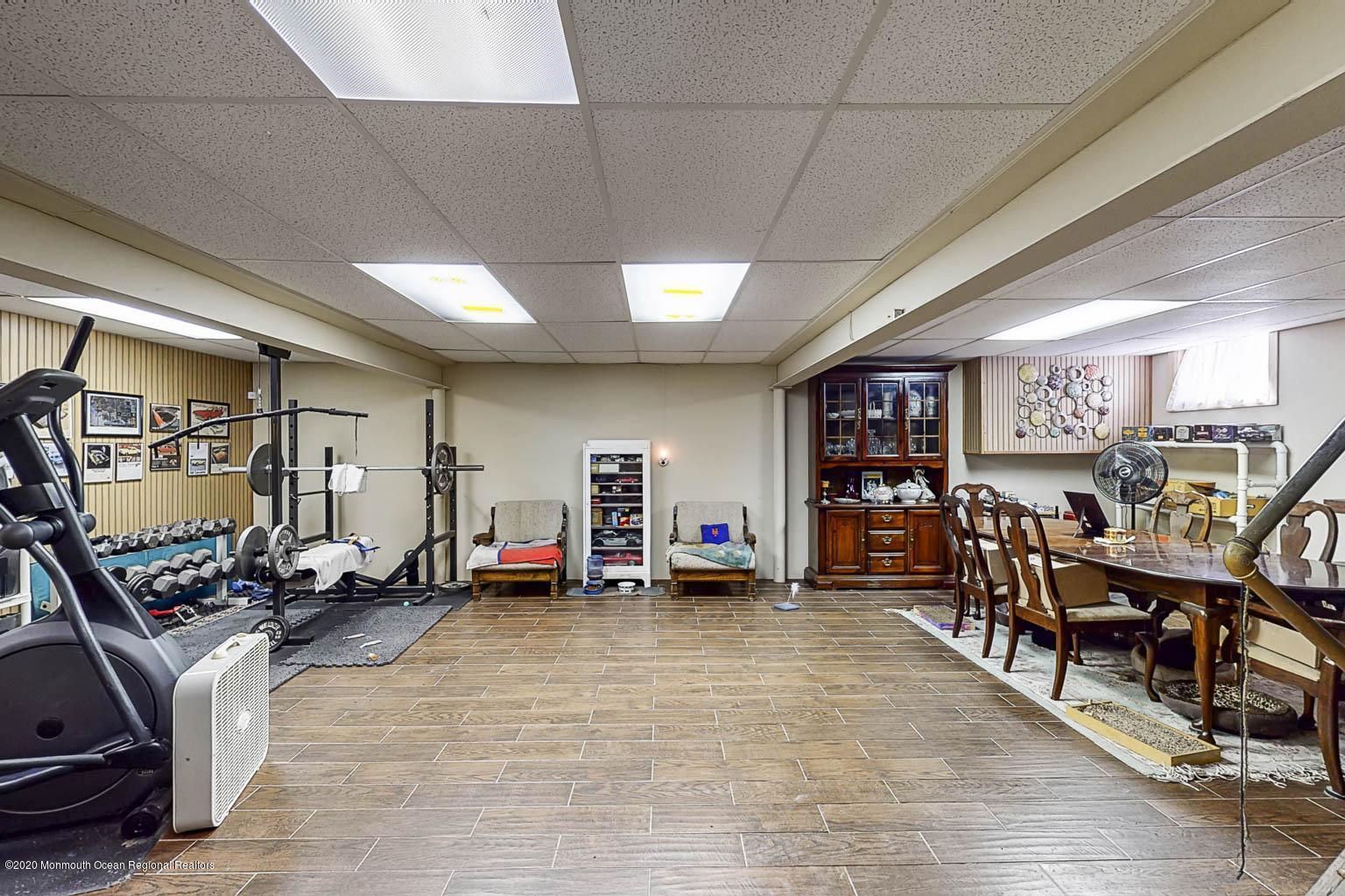 732 Monmouth Road Cream Ridge, NJ 08514 - Photo 17 of 24 Family Room