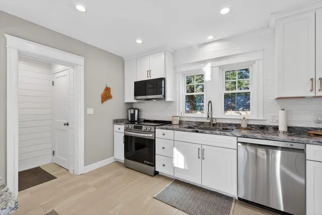 $850,000 | 34 Bay View Drive, Portland, ME 04103