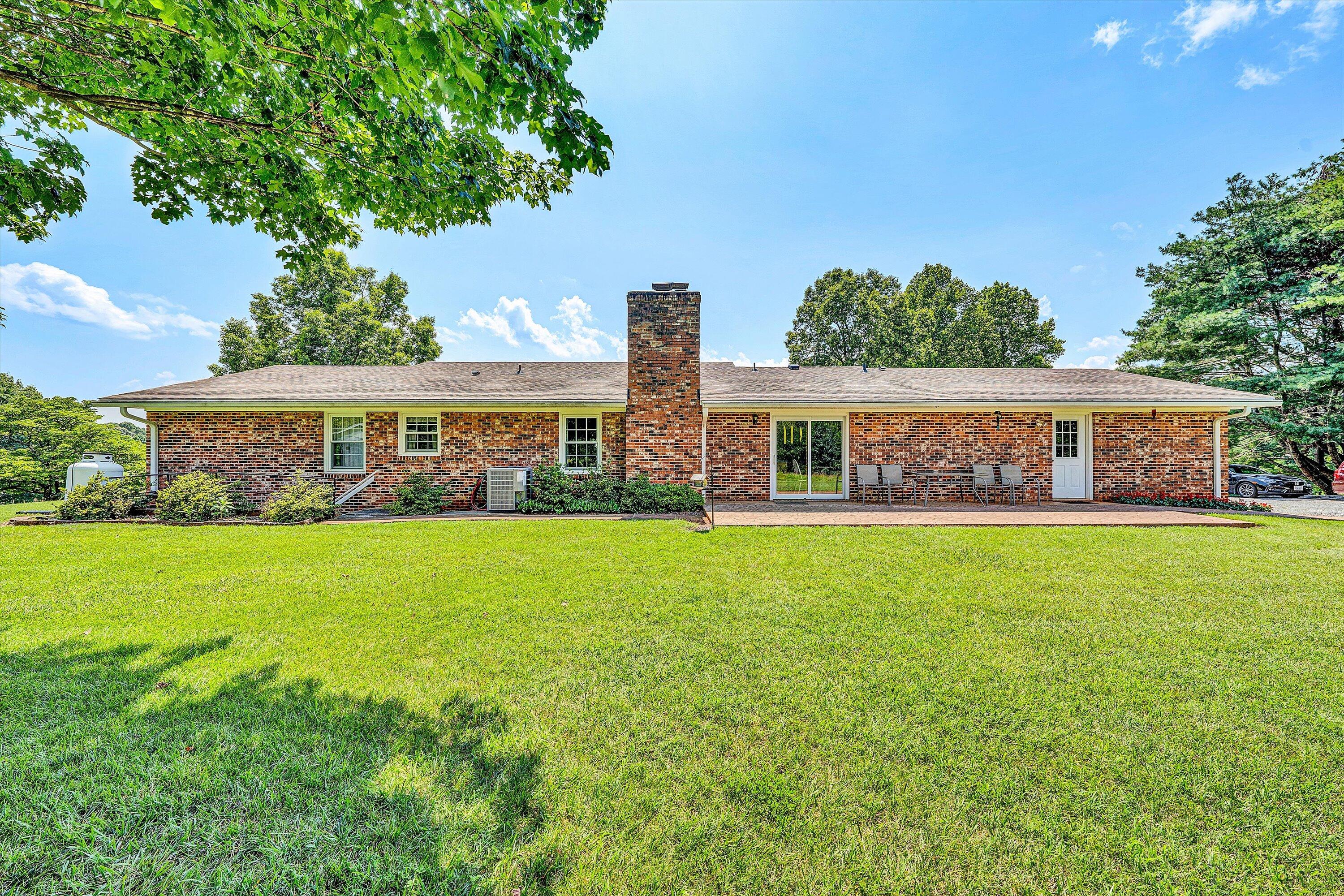 9732 Goodview Road Goodview, VA 24095 - Photo 36 of 56 36-DSC09768