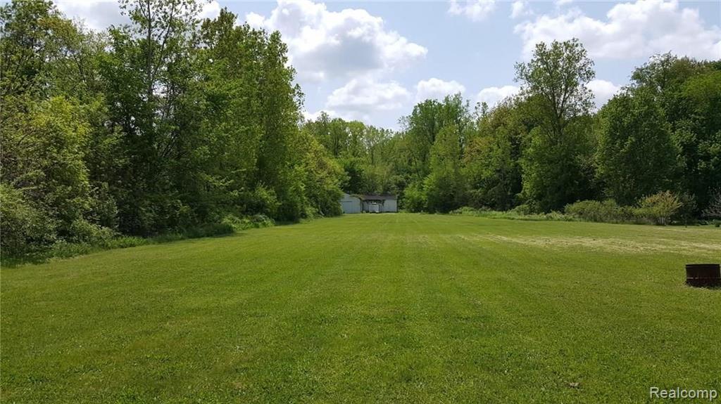 1701 Oakville Waltz Road Carleton, MI 48117 - Photo 7 of 31