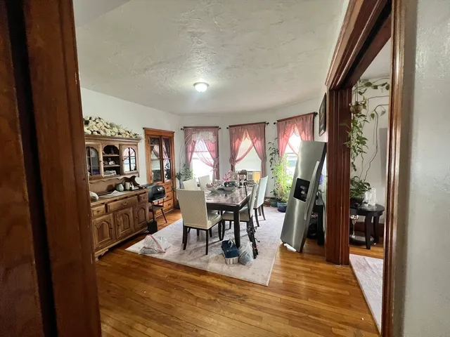 $2,250 | 47 Arlington Street, Unit 3, Worcester, MA 01604