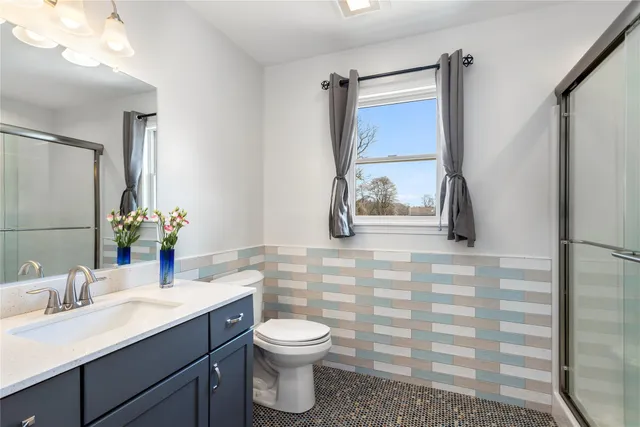 $9,955,000 | 15 South Menantic Road, Shelter Island, NY 11964