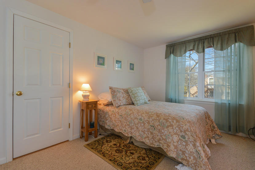 24 Carla Road Hyannis, MA 02601 - Photo 15 of 21 019-Master_Bedroom-3969366-small
