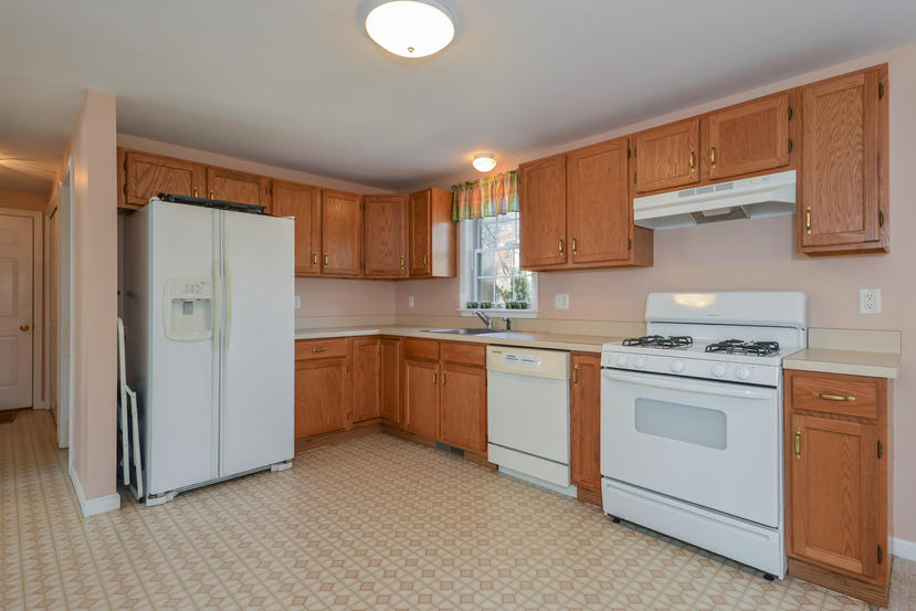 24 Carla Road Hyannis, MA 02601 - Photo 8 of 21 013-Kitchen-3969351-small