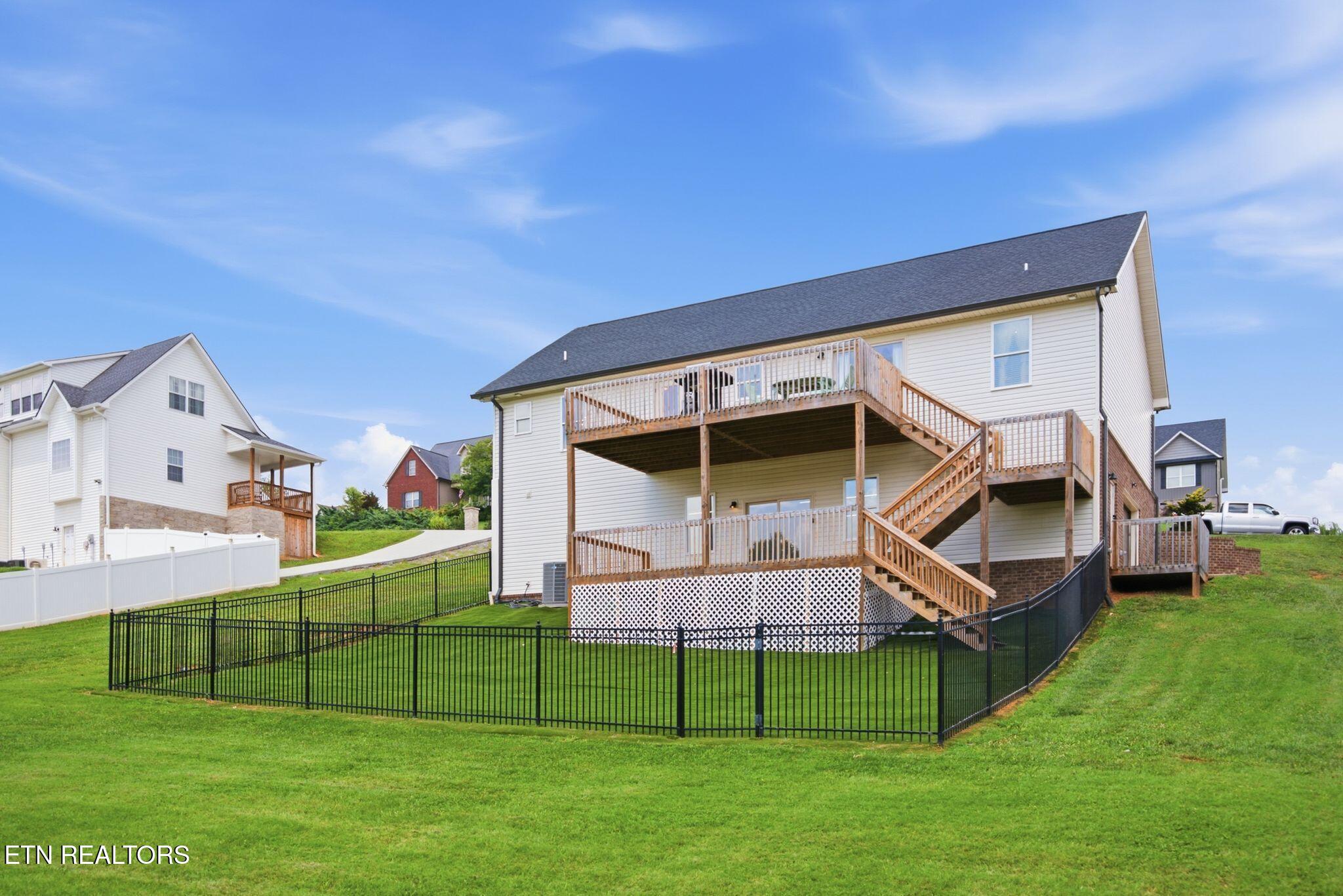 2046 Kings View Loop Seymour, TN 37865 - Photo 6 of 38 mls_2046 Kings View Loop - 62