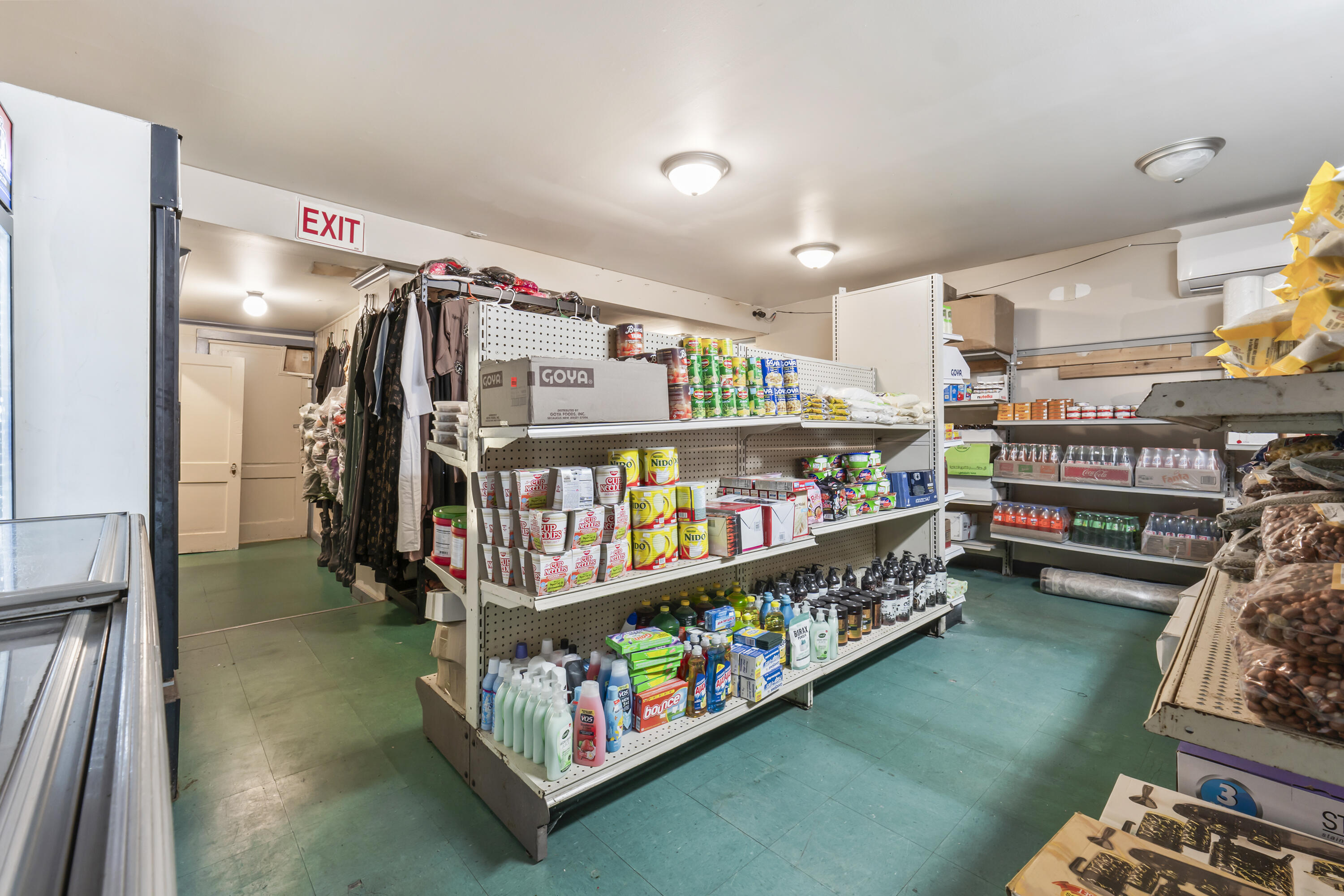 337 Lisbon Street Lewiston, ME 04240 - Photo 15 of 84 337 Lisbon St_115