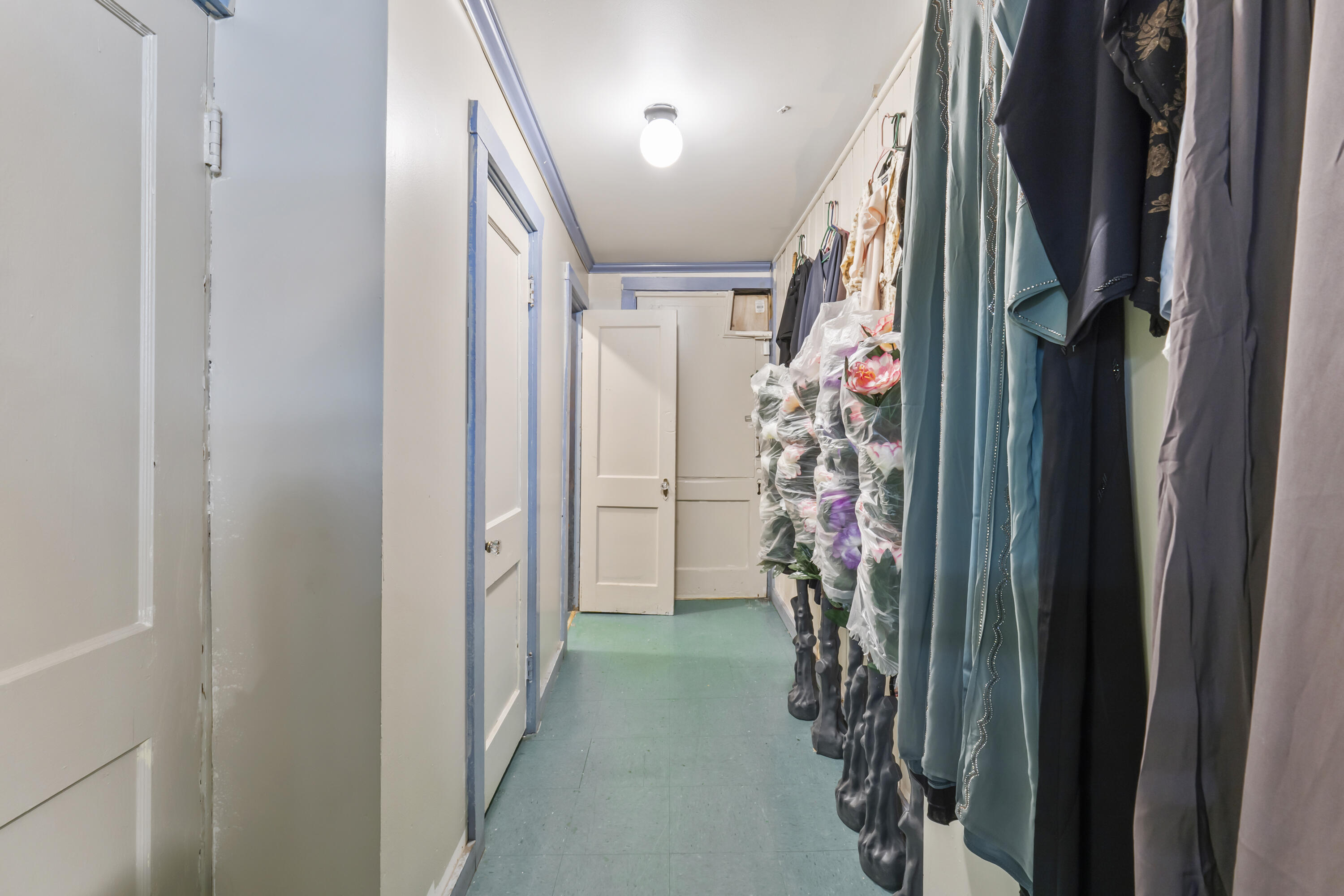 337 Lisbon Street Lewiston, ME 04240 - Photo 20 of 84 337 Lisbon St_120