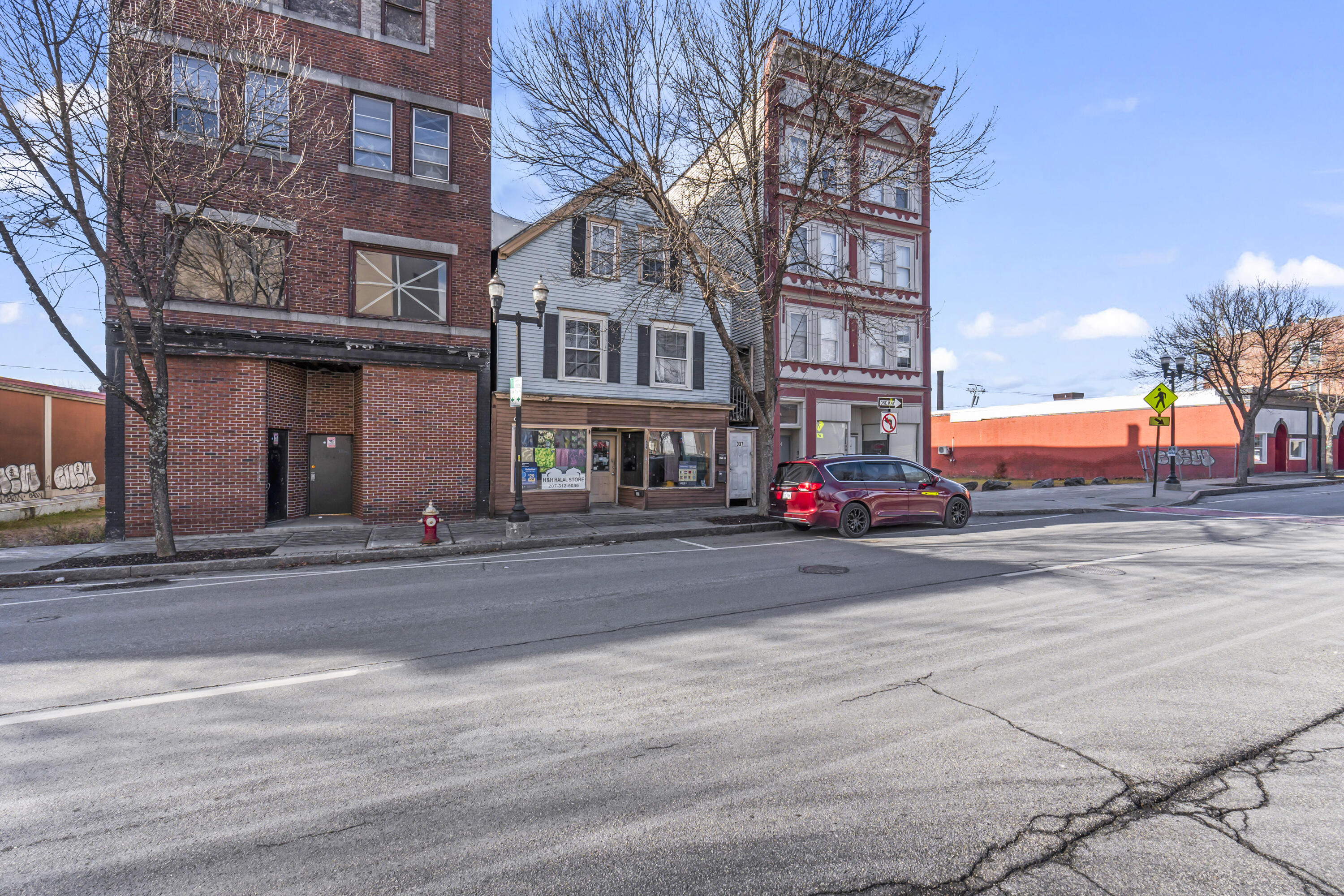 337 Lisbon Street Lewiston, ME 04240 - Photo 7 of 84 337 Lisbon St_107