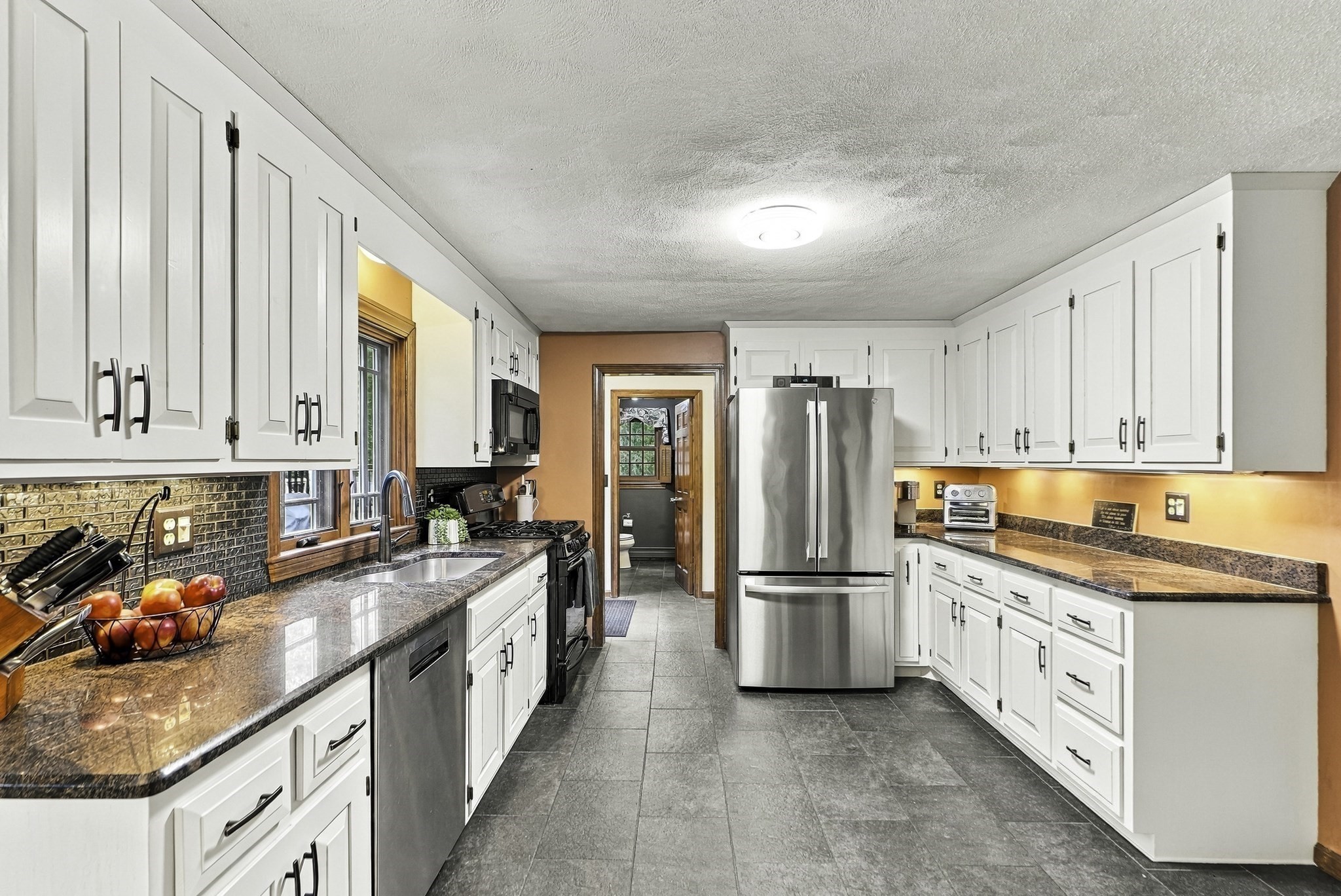 8 Joseph Road Hopkinton, MA 01748 - Photo 12 of 32 Gallery Image 12