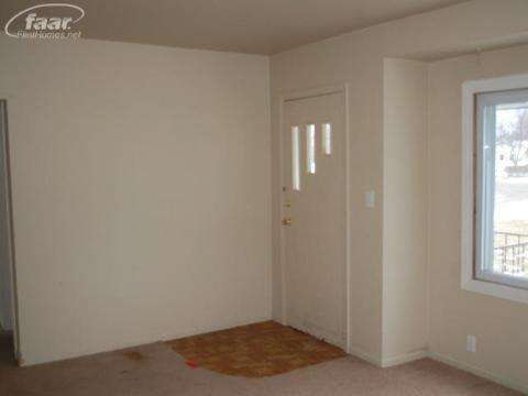 3344 North Belsay Road Flint, MI 48506 - Photo 9 of 28 20352583-8.JPG