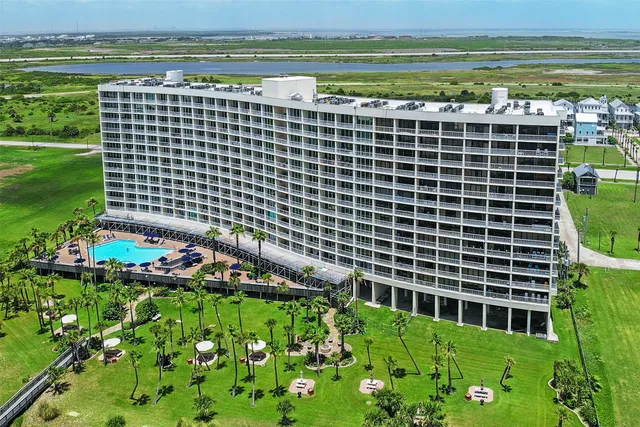 $374,800 | 1401 East Beach Drive, Unit 509, Galveston, TX 77550