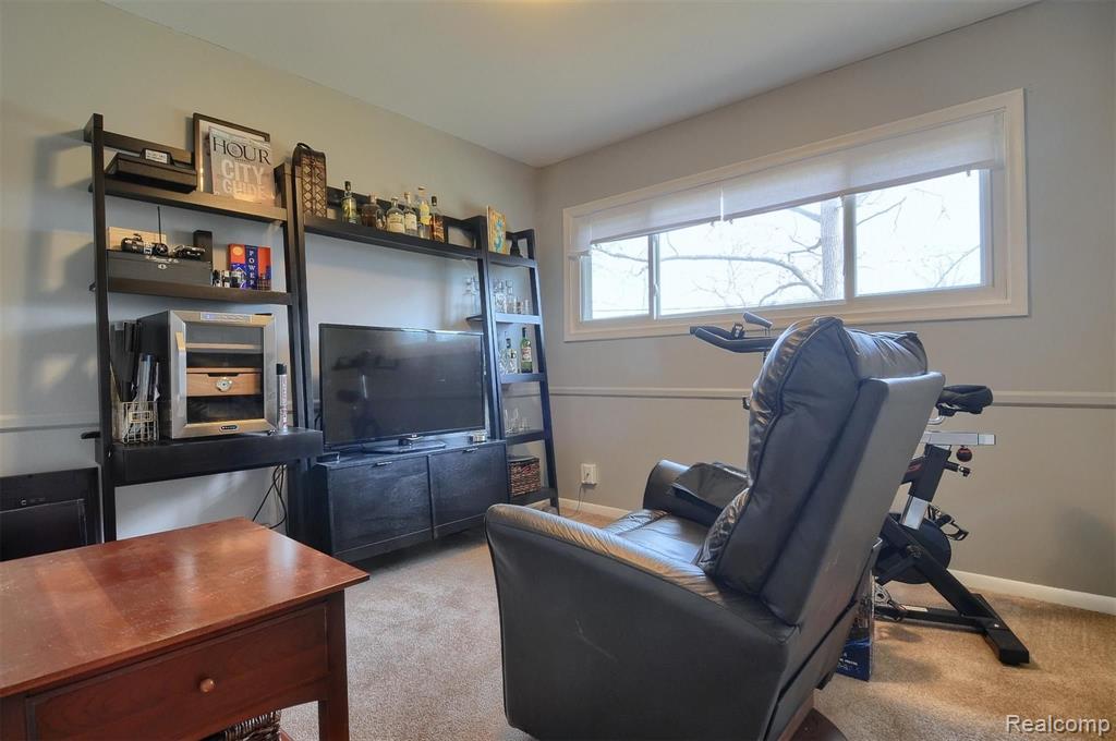 63 East Maryknoll Road Rochester Hills, MI 48309 - Photo 18 of 34