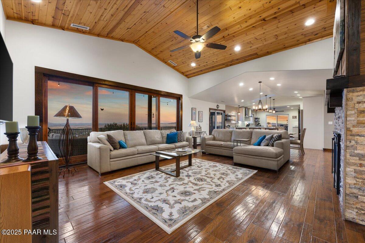 6329 North Dewey Road Prescott, AZ 86305 - Photo 19 of 101 018-Living Room