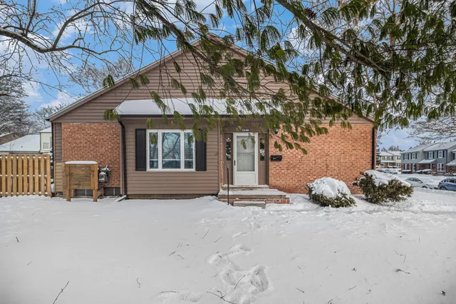 $315,000 | 3349 Burbank Drive, Ann Arbor, MI 48105