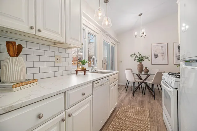 $315,000 | 3349 Burbank Drive, Ann Arbor, MI 48105