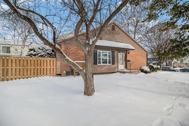 $315,000 | 3349 Burbank Drive, Ann Arbor, MI 48105