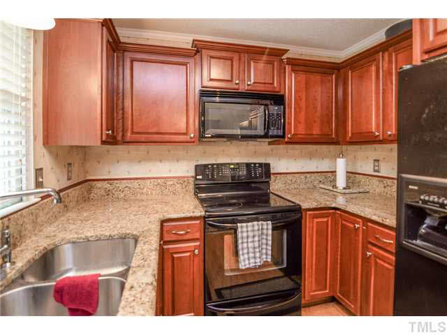 7709 Prospector Place Raleigh, NC 27615 - Photo 5 of 22