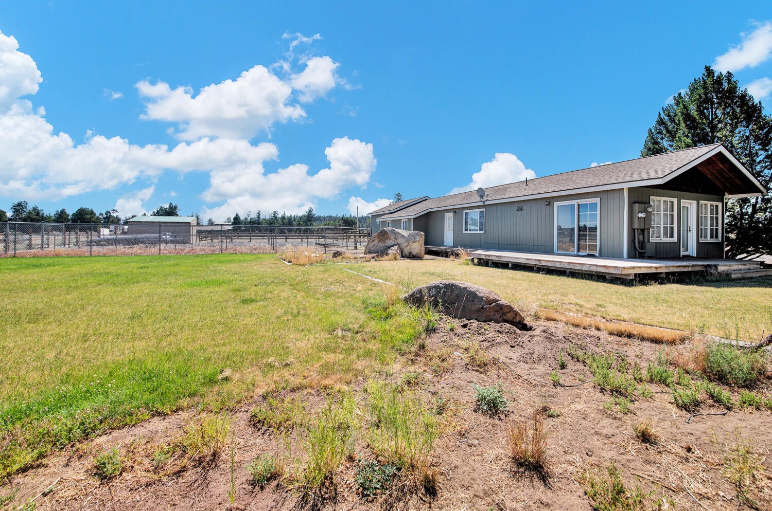 67100 Fryrear Road Bend, OR 97703 - Photo 23 of 38 23