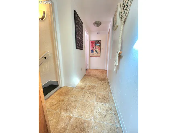 $310,000 | 328 East 5th Avenue, Sutherlin, OR 97479