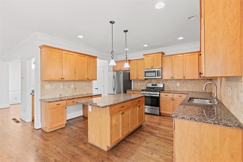 1410 Eastland Road Southeast Atlanta, GA 30316 - Photo 10 of 28