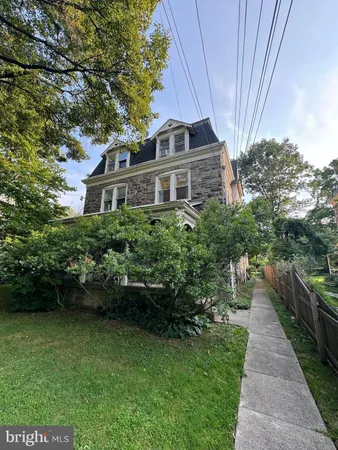 $1,375 | 7300 Boyer Street, Unit F, Philadelphia, PA 19119