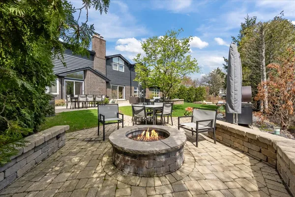 $1,599,000 | 1755 Overland Trail, Deerfield, IL 60015