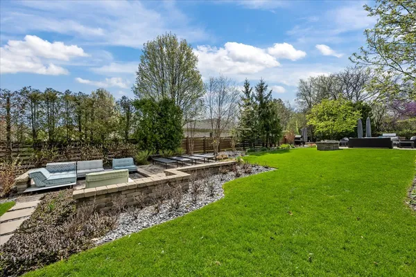 $1,599,000 | 1755 Overland Trail, Deerfield, IL 60015