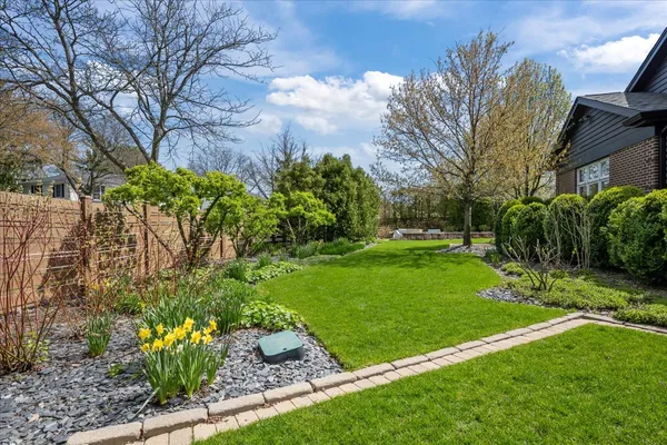 $1,599,000 | 1755 Overland Trail, Deerfield, IL 60015