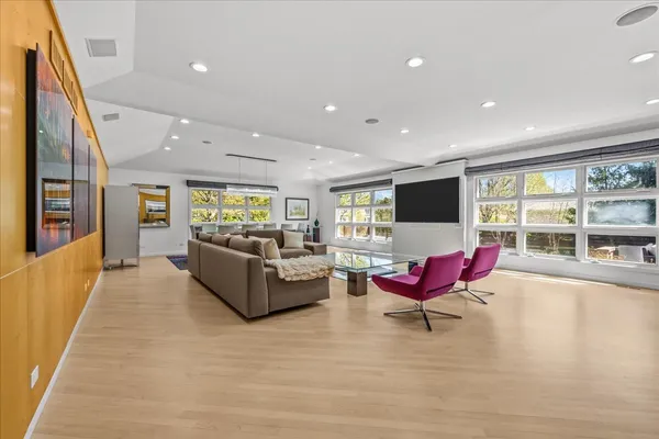$1,599,000 | 1755 Overland Trail, Deerfield, IL 60015