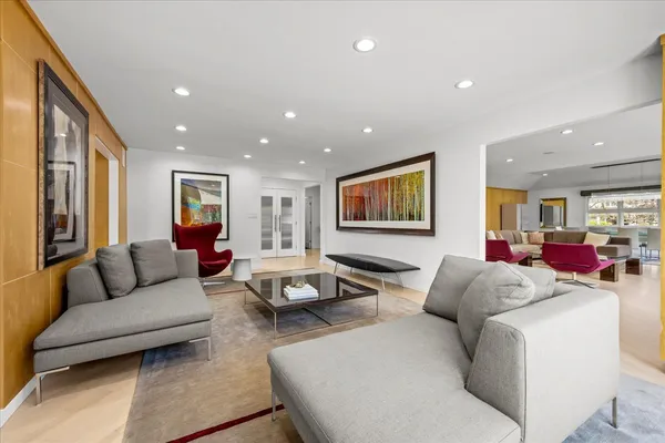 $1,599,000 | 1755 Overland Trail, Deerfield, IL 60015
