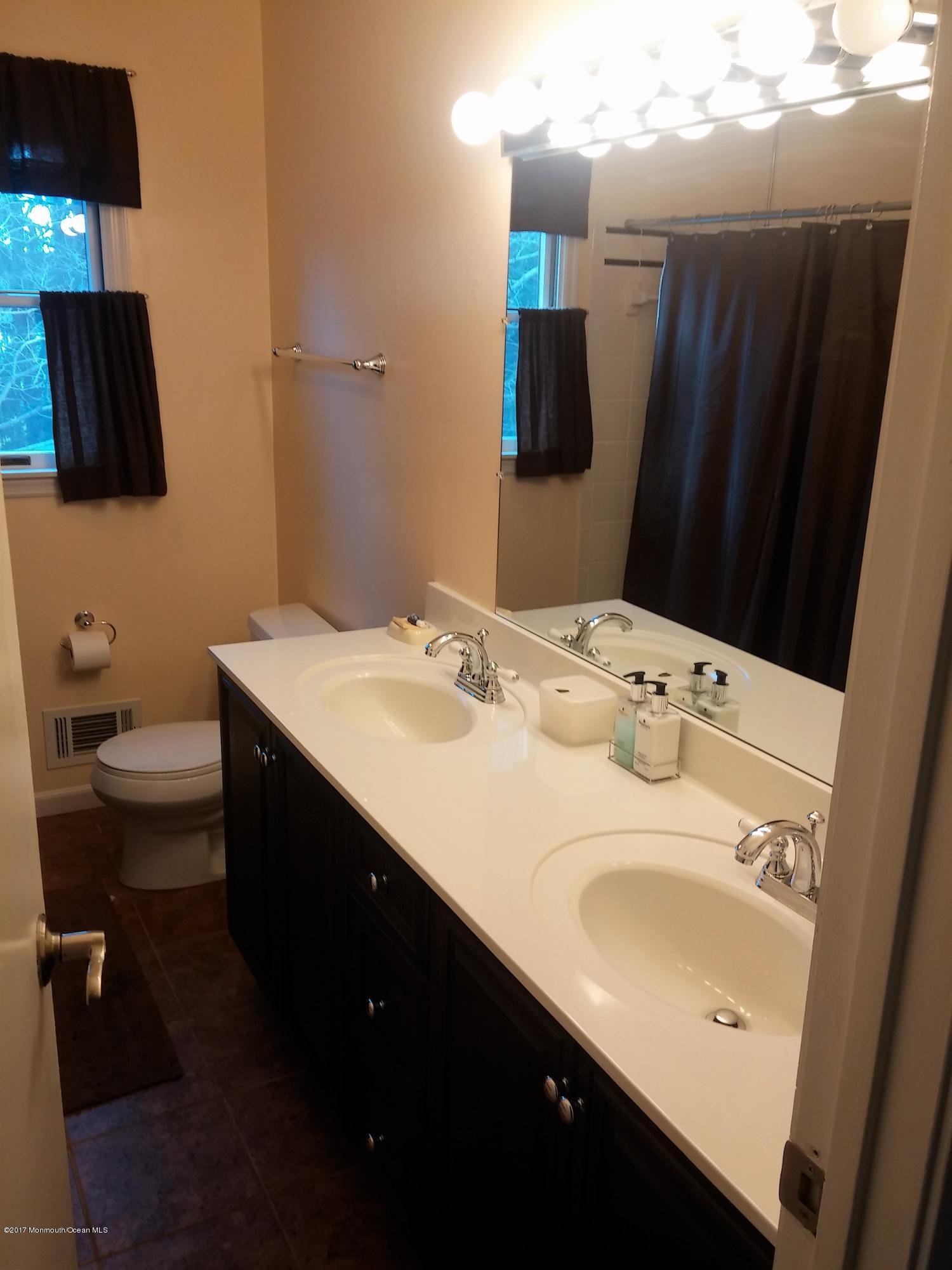 368 Bennington Road Freehold, NJ 07728 - Photo 17 of 35 main bath